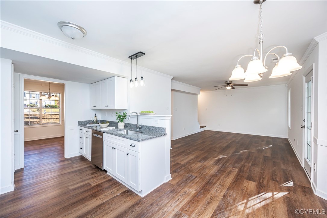 5924 Silver Oak Ln