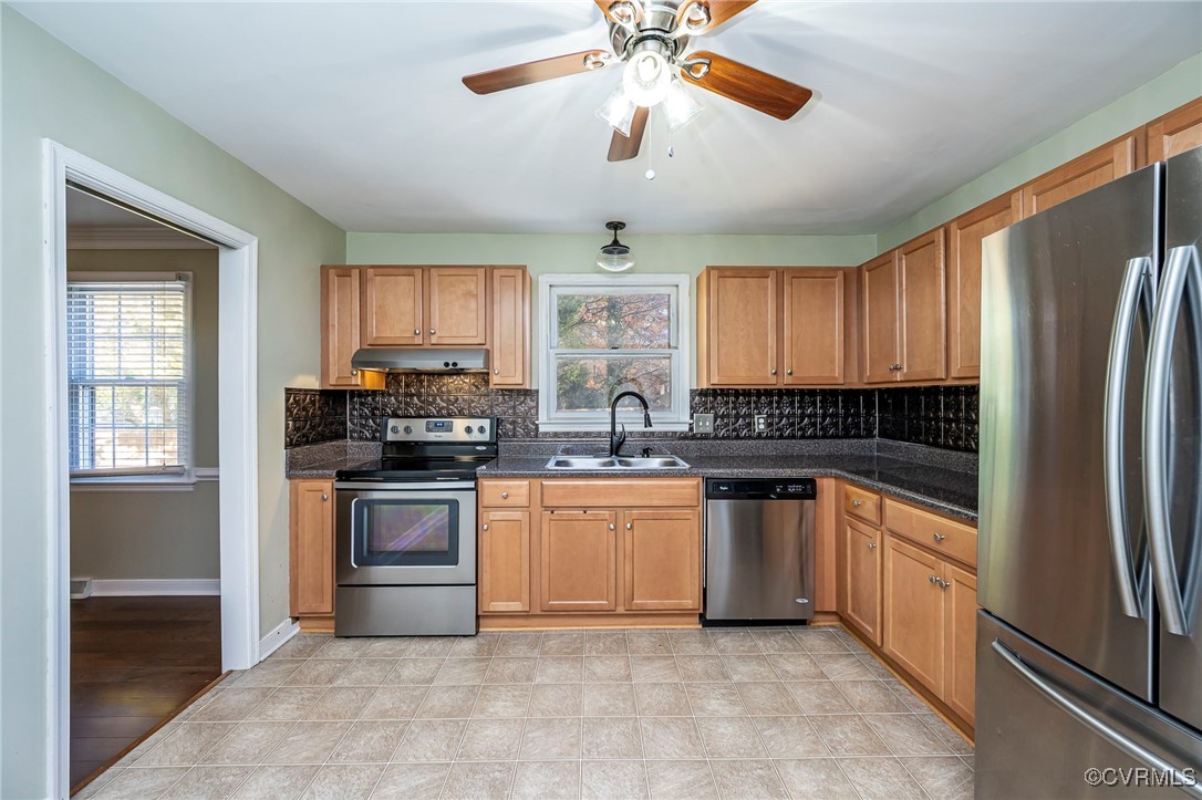 4018 Hidden Valley Rd