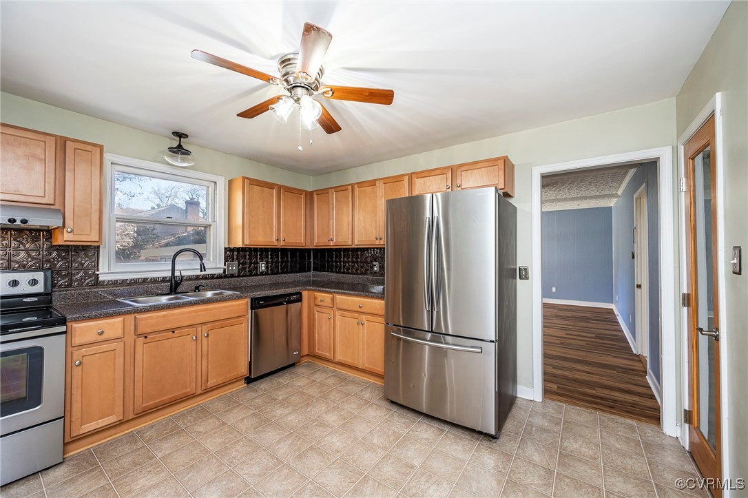 4018 Hidden Valley Rd