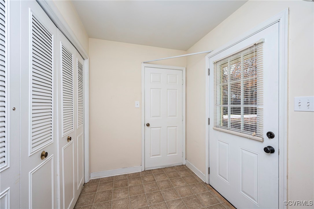 4018 Hidden Valley Rd