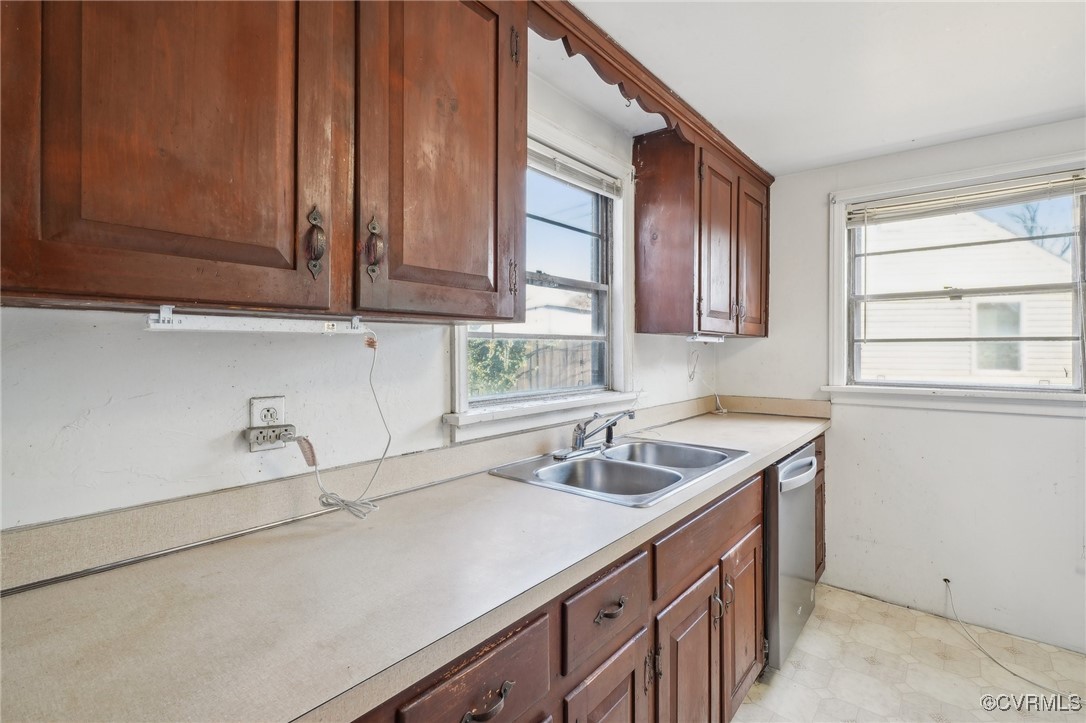 2422 Bransford Dr