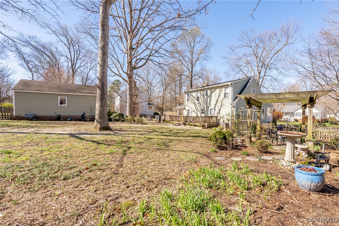 10907 Crofton Rd