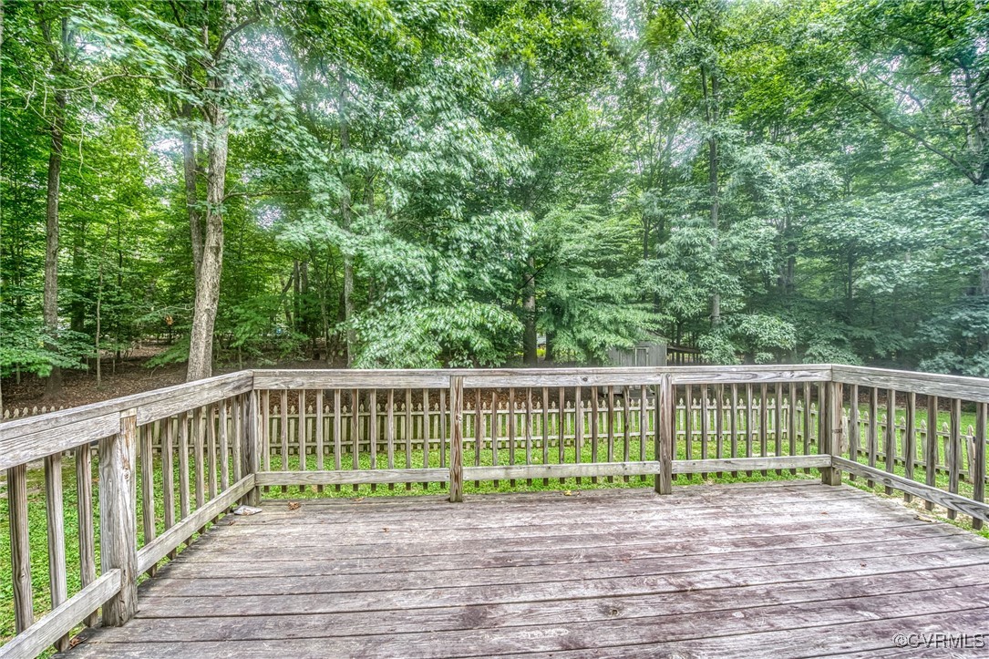 10306 Lifford Ln