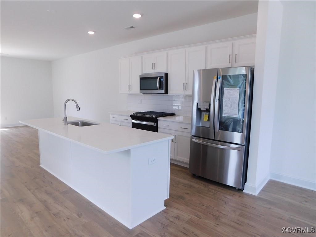 7037 Leire Ln
