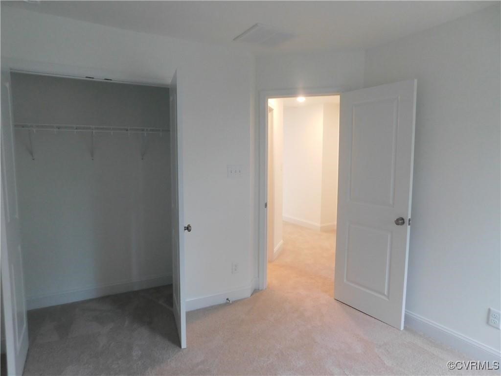 7037 Leire Ln