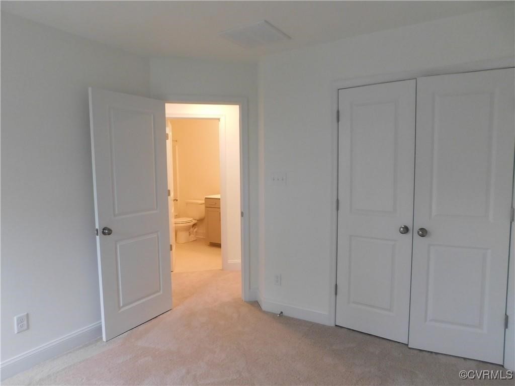 7037 Leire Ln