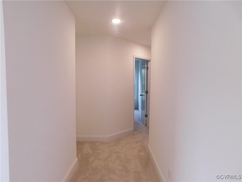 7037 Leire Ln