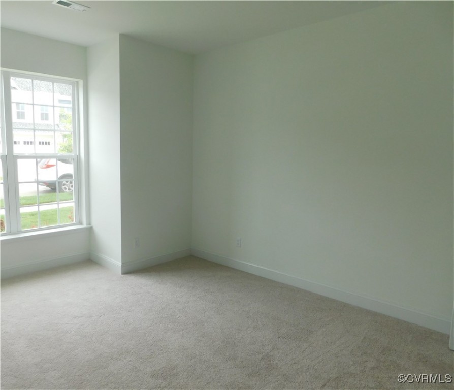 7004 Leire Ln