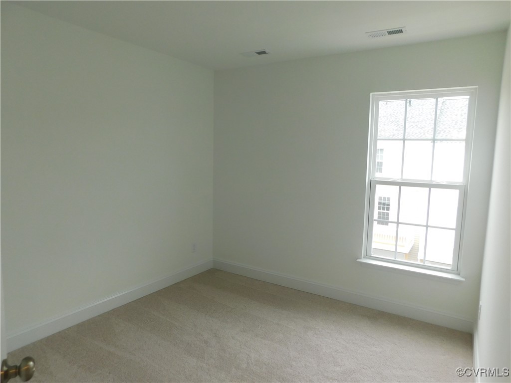 7004 Leire Ln