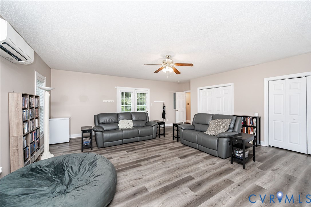 5248 Misty Spring Dr