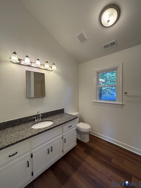 9401 Fenestra Cir