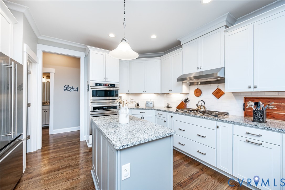 8113 Lake Margaret Ter