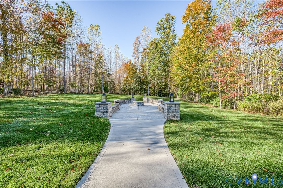 8113 Lake Margaret Ter