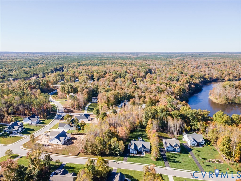 8113 Lake Margaret Ter