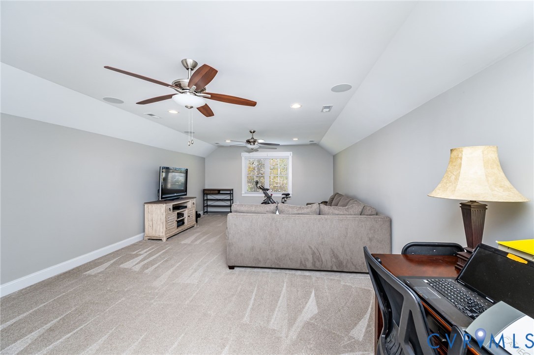 8113 Lake Margaret Ter