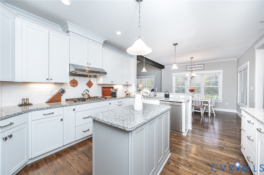 8113 Lake Margaret Ter