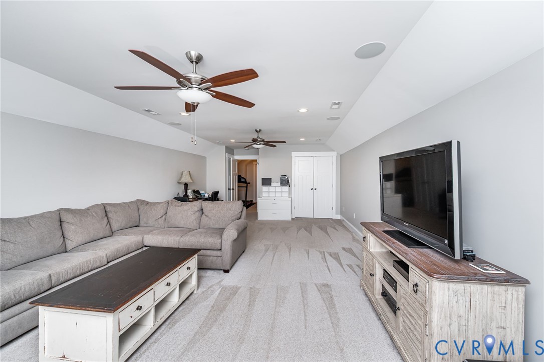 8113 Lake Margaret Ter