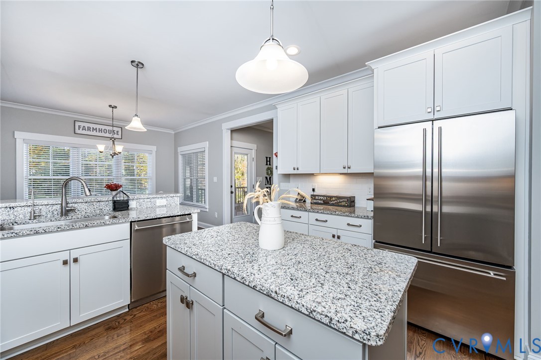 8113 Lake Margaret Ter