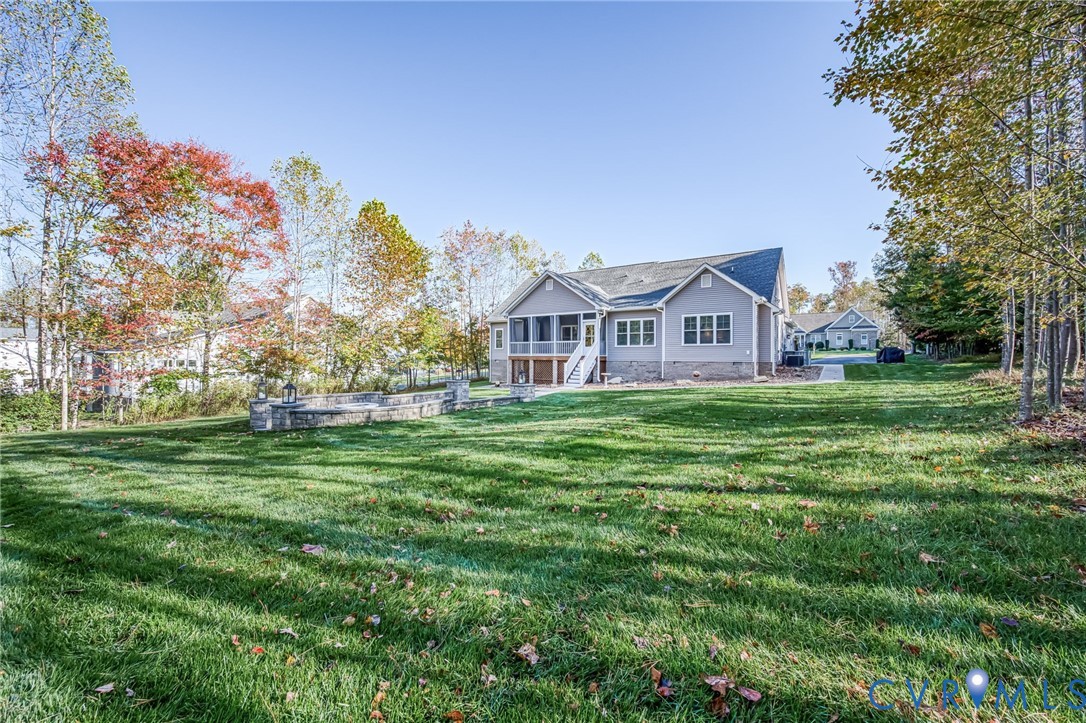 8113 Lake Margaret Ter