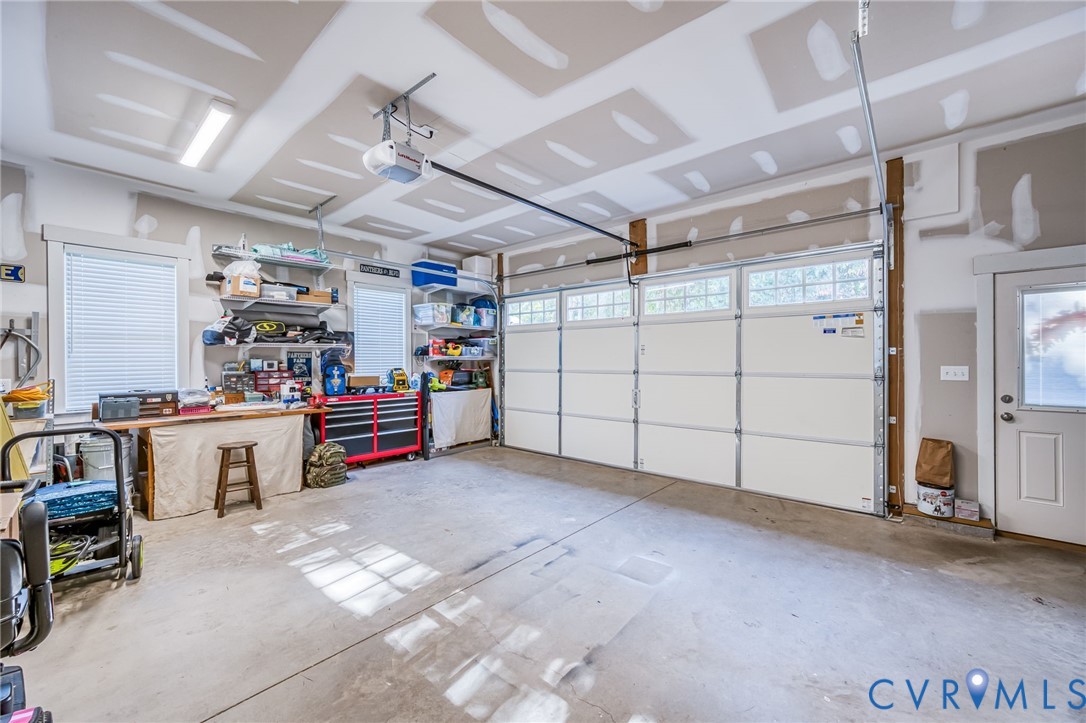 8113 Lake Margaret Ter