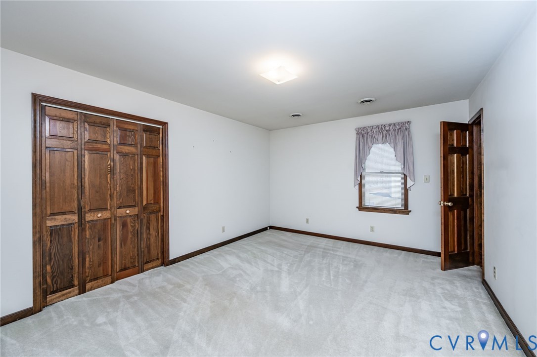 8401 Beaver Bridge Rd