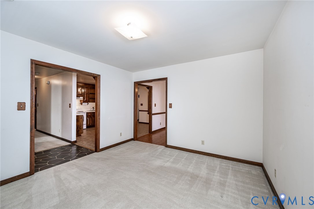 8401 Beaver Bridge Rd