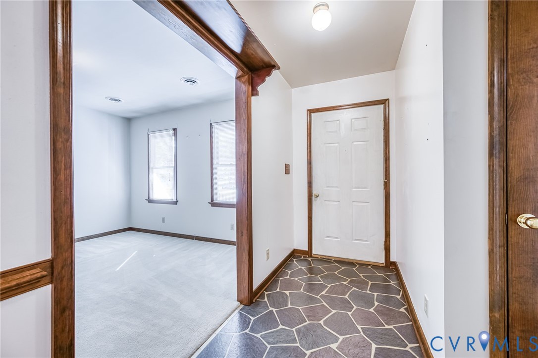 8401 Beaver Bridge Rd