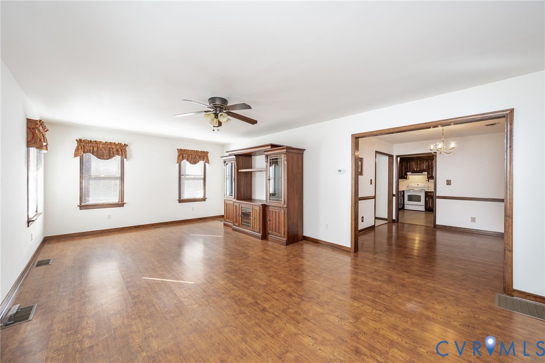 8401 Beaver Bridge Rd