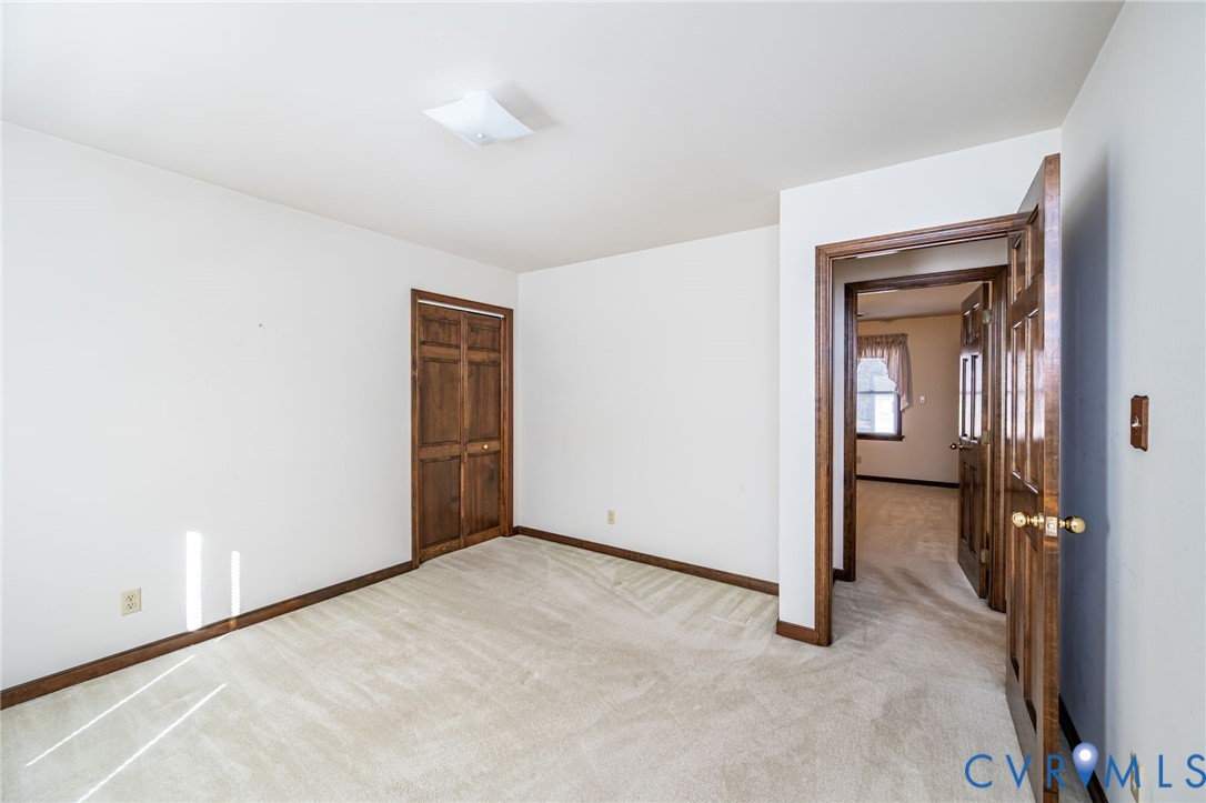 8401 Beaver Bridge Rd