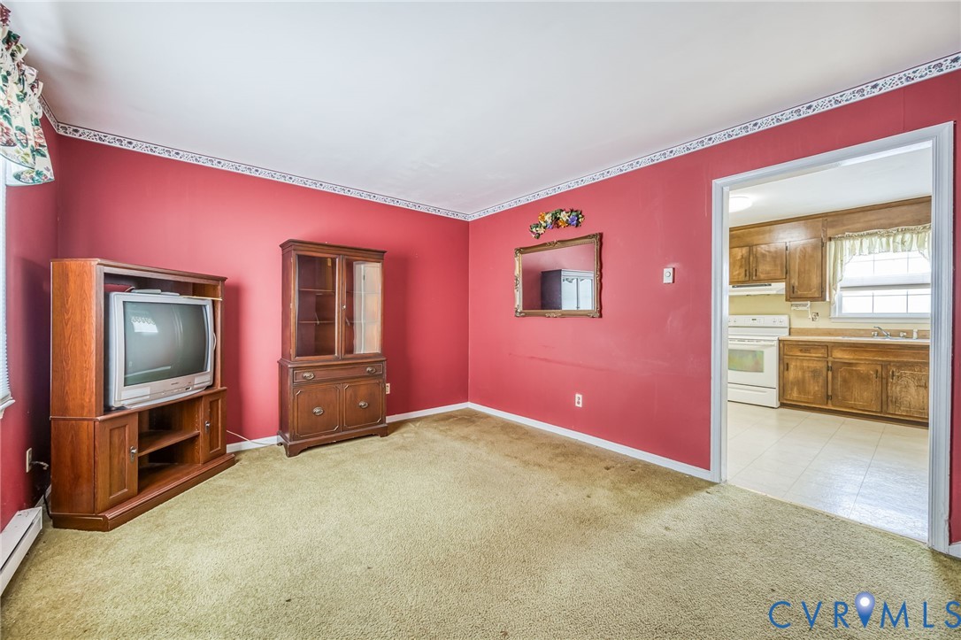 7530 Hilmar Dr
