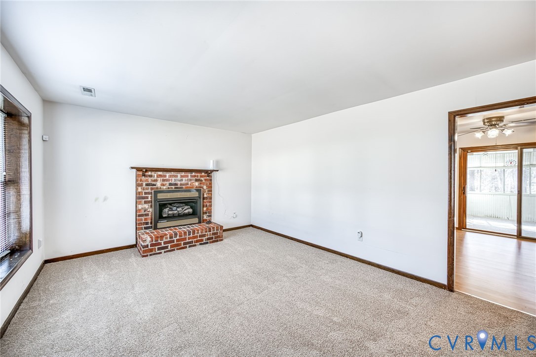 8913 Huntingcreek Ter