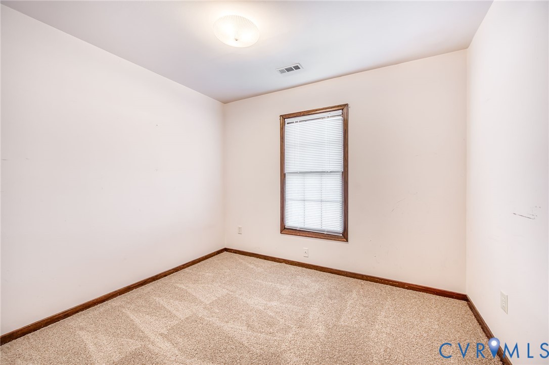 8913 Huntingcreek Ter