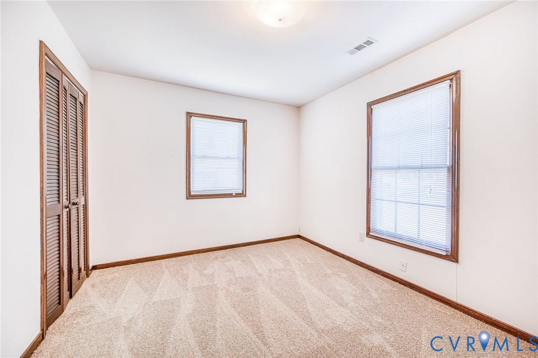 8913 Huntingcreek Ter