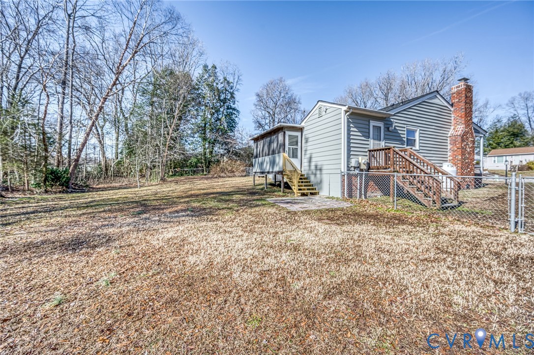 8913 Huntingcreek Ter