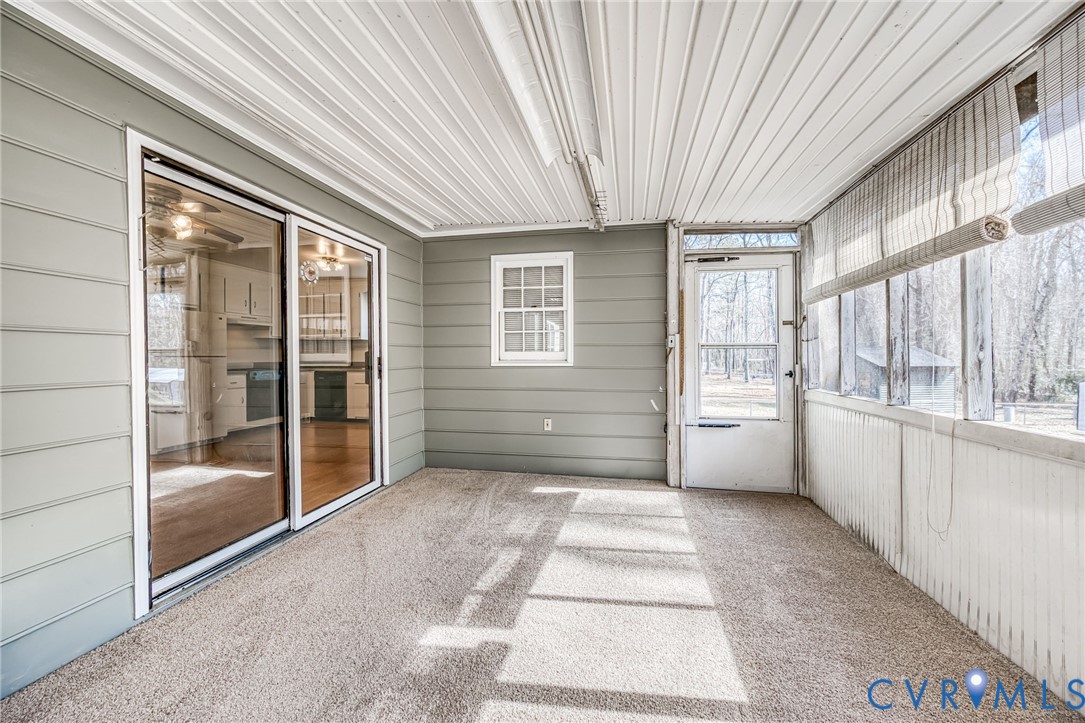 8913 Huntingcreek Ter