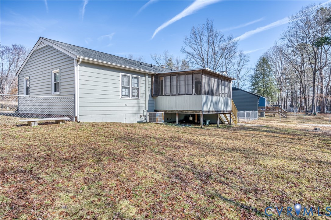 8913 Huntingcreek Ter