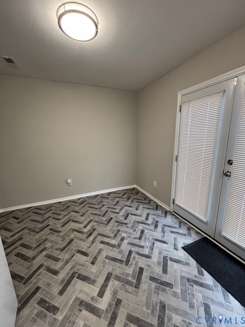 3618 Luckylee Cres