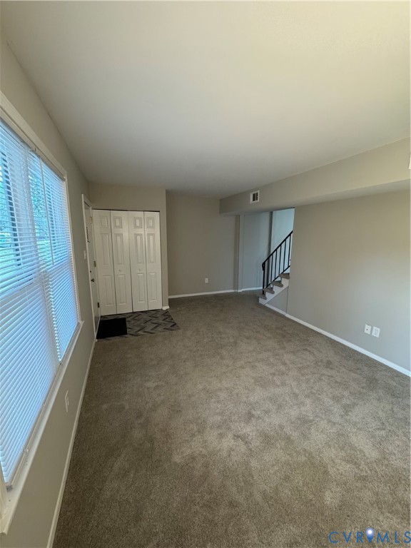 3618 Luckylee Cres