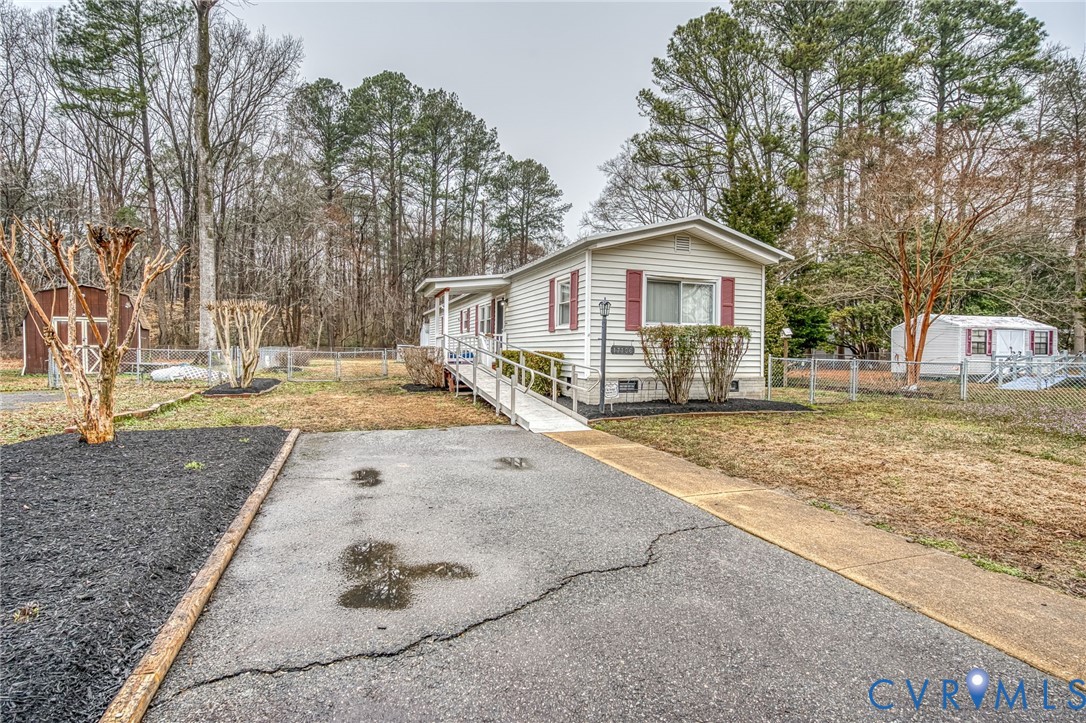 17106 S Swift Bluff Ct