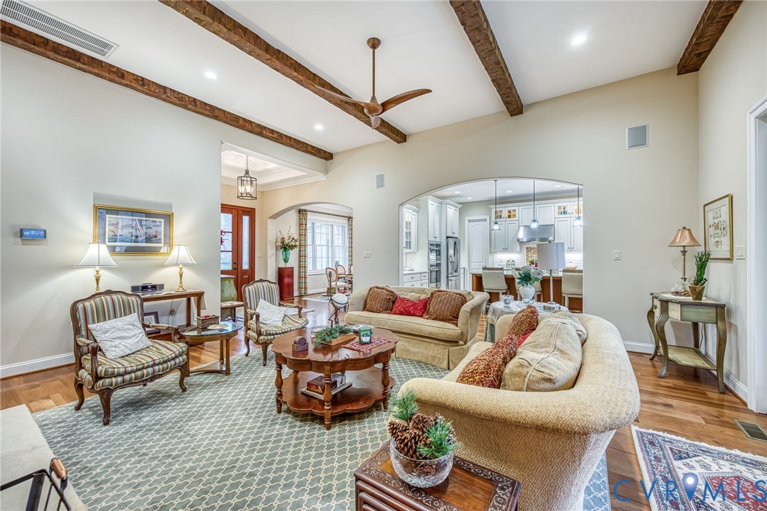 1642 Fallen Timber Trl