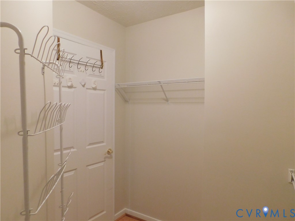 7351 Norwood Pond Pl