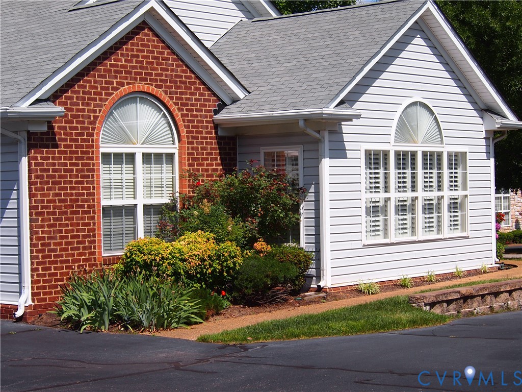 7351 Norwood Pond Pl