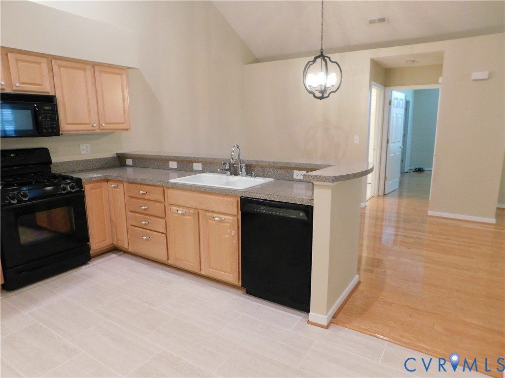 7351 Norwood Pond Pl