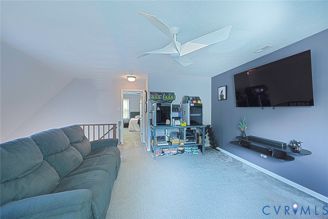 4306 Tracker Dr