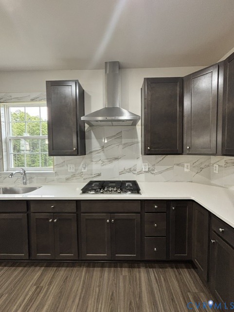 8936 Lewdown Pl