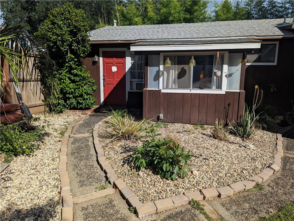 727 W 10th Street 1-3