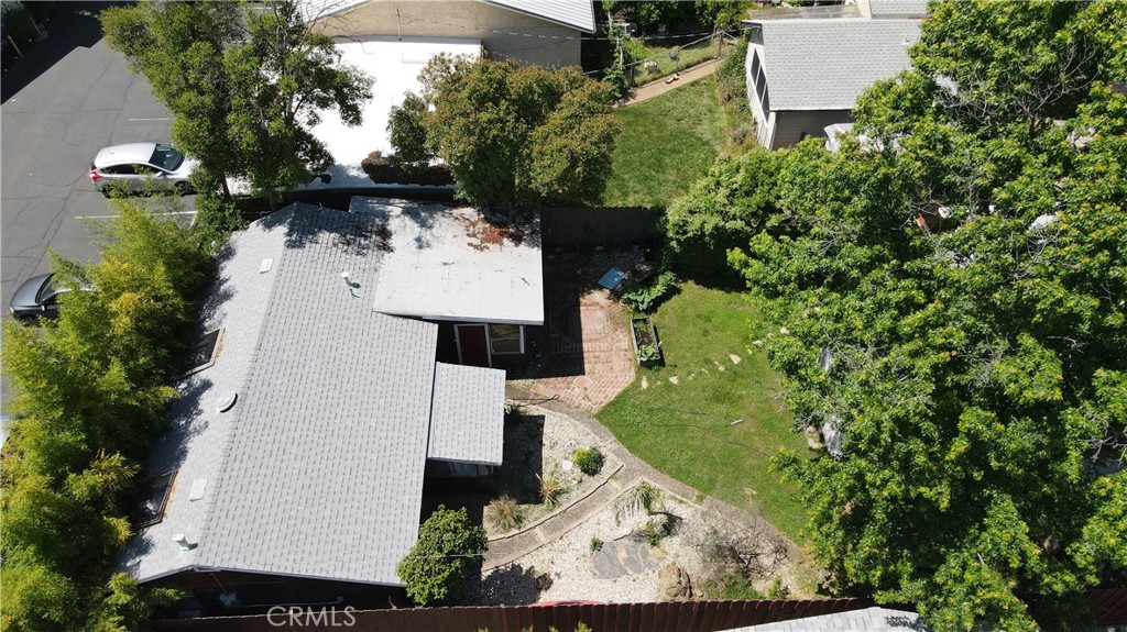 727 W 10th Street 1-3