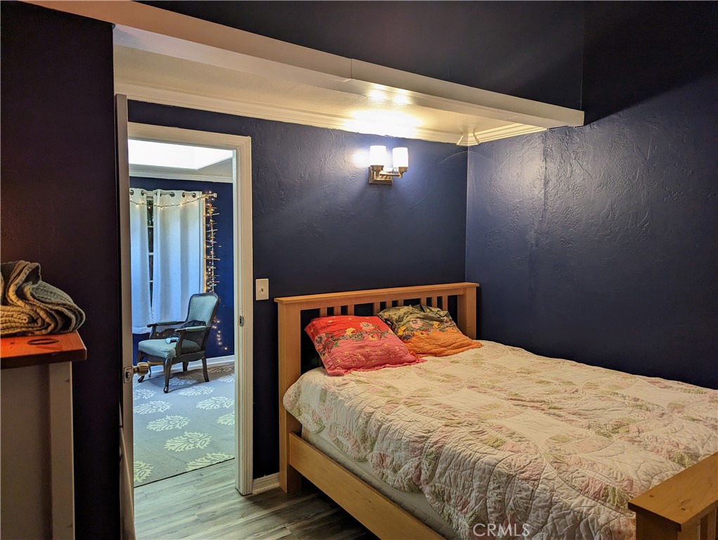 727 W 10th Street 1-3