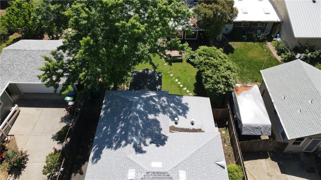 727 W 10th Street 1-3