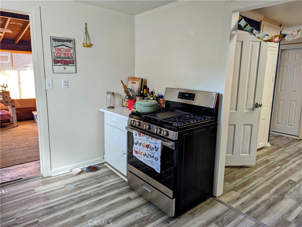 727 W 10th Street 1-3